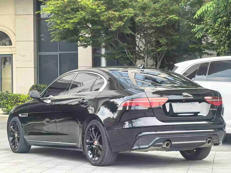 Jaguar XEL — фото 10