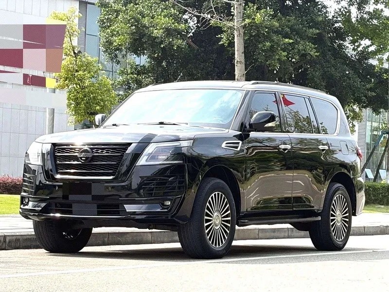 Nissan Patrol — фото 1