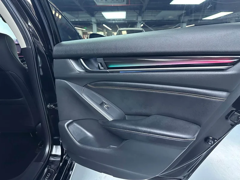 Honda Accord — фото 19