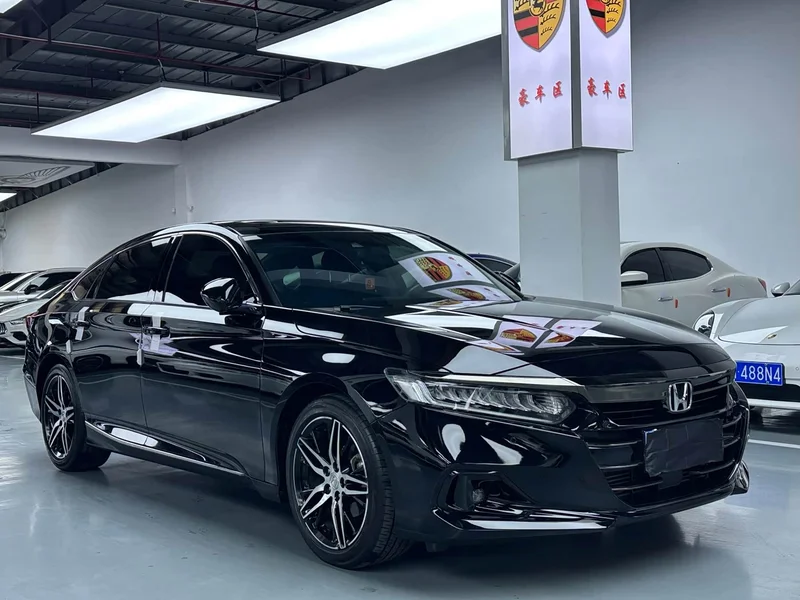 Honda Accord — фото 3
