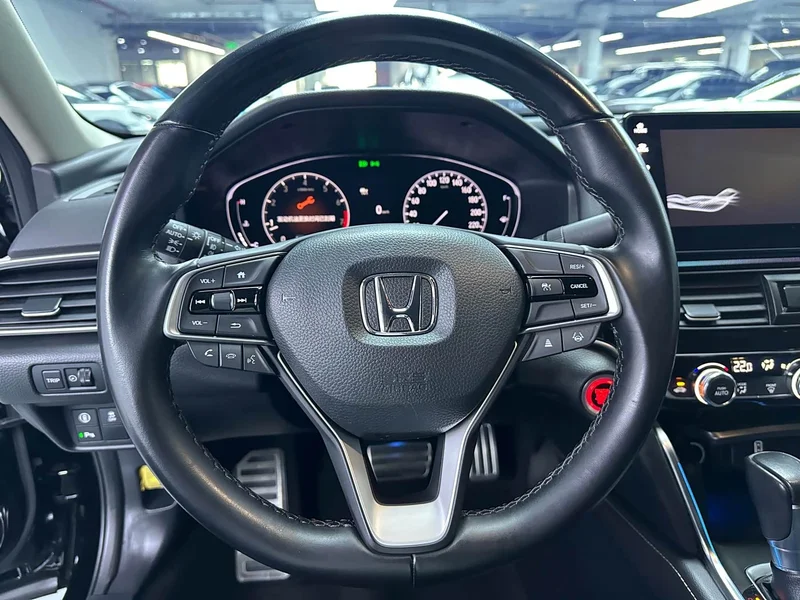 Honda Accord — фото 8