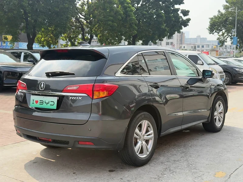 Acura RDX — фото 12