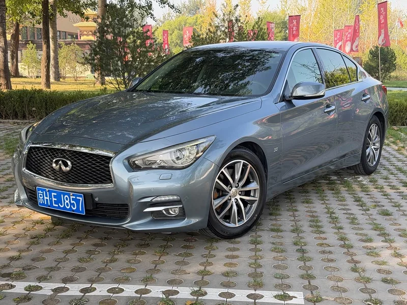 Infiniti Q50 — фото 1