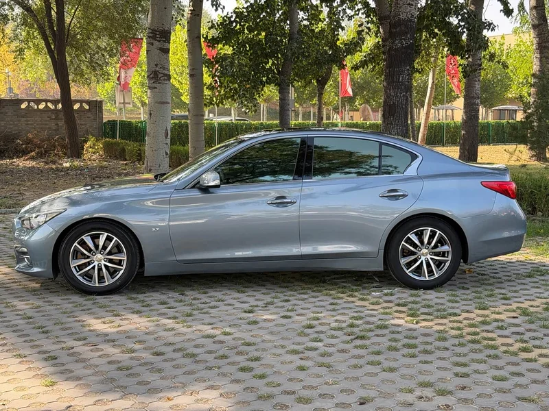 Infiniti Q50 — фото 5