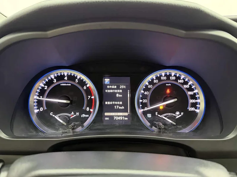Toyota Highlander — фото 14