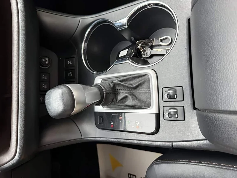 Toyota Highlander — фото 19