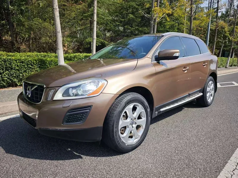 Volvo XC60 (Imported) — фото 1