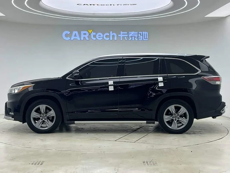 Toyota Highlander — фото 5