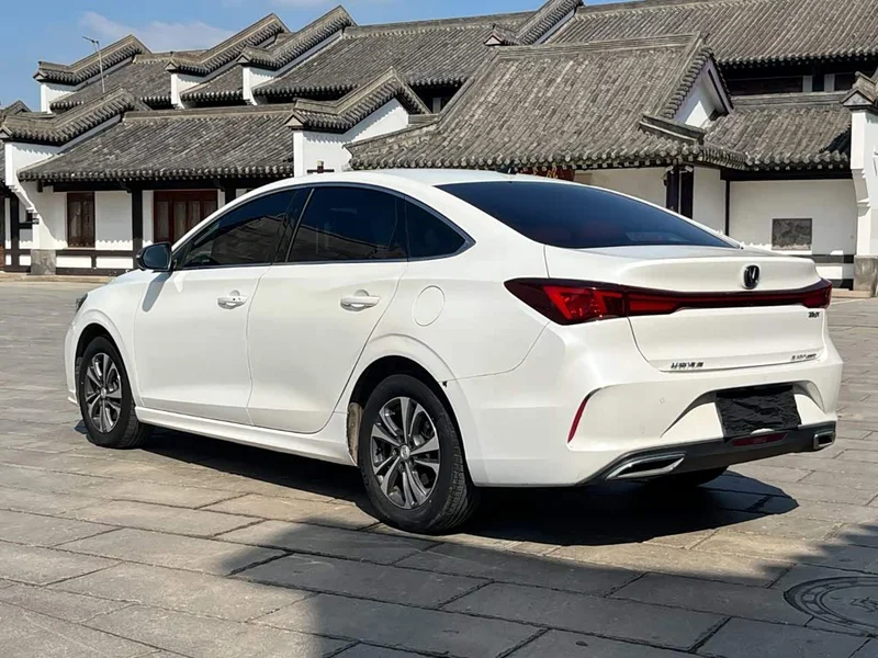 Changan Eado — фото 6