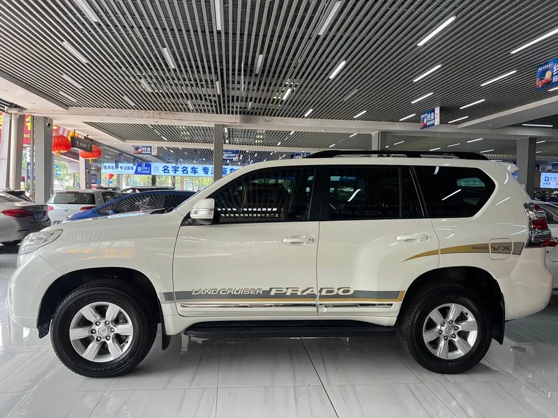 Toyota Prado — фото 4