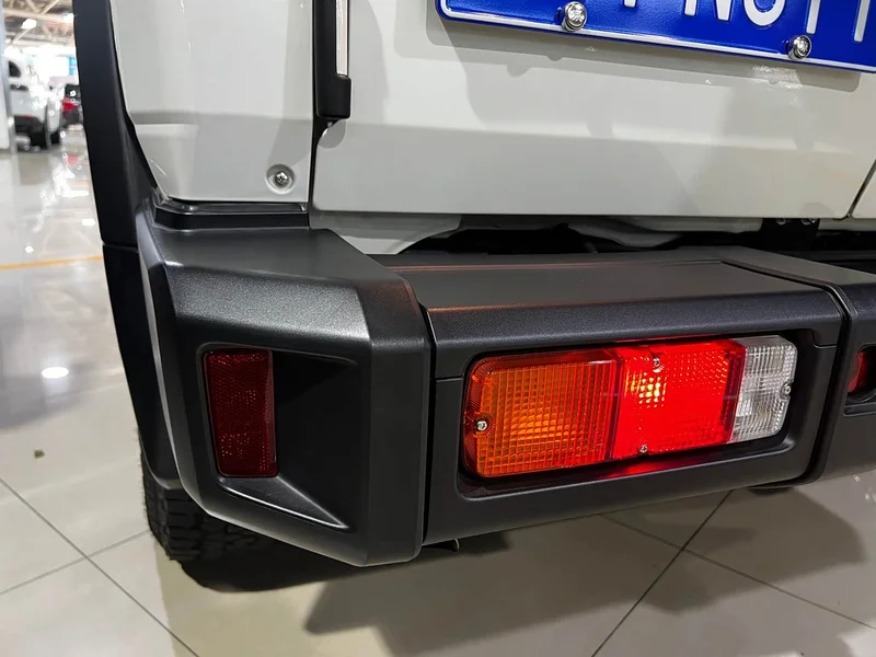 Toyota Land Cruiser (Imported) — фото 17