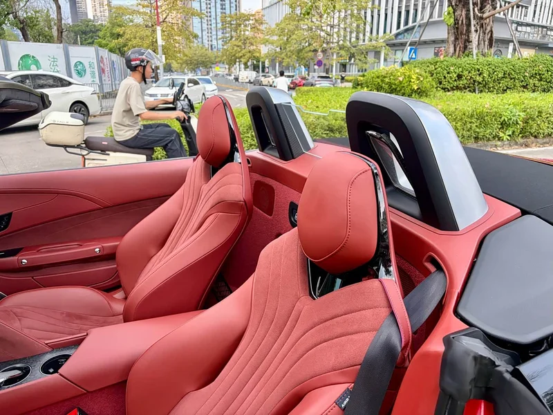 MG Cyberster — фото 14