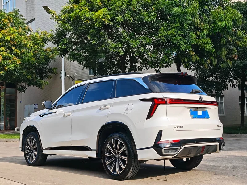 Changan CS75PLUS — фото 3