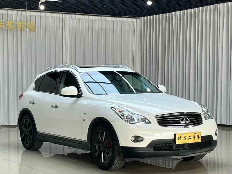 Infiniti QX50 (Imported) — фото 2