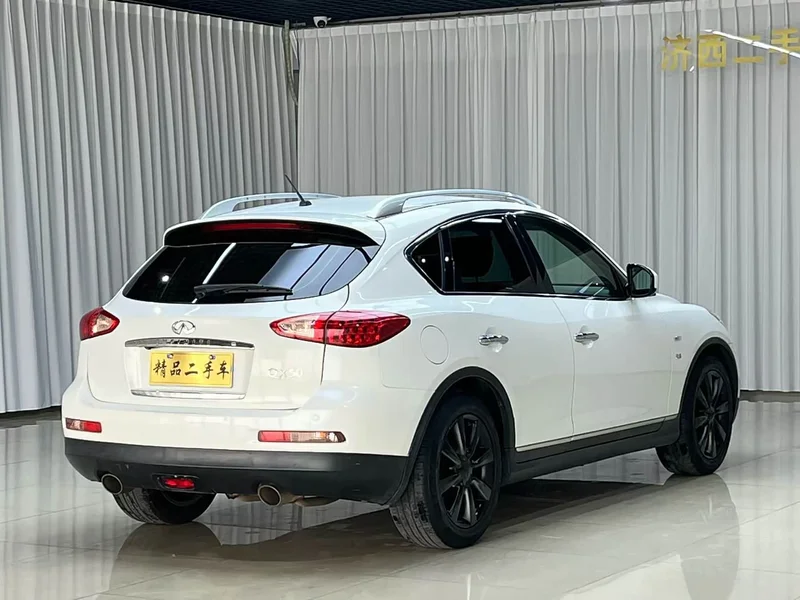 Infiniti QX50 (Imported) — фото 6