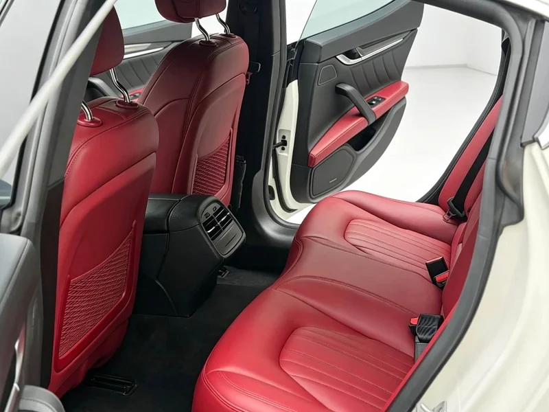 Maserati Ghibli — фото 7