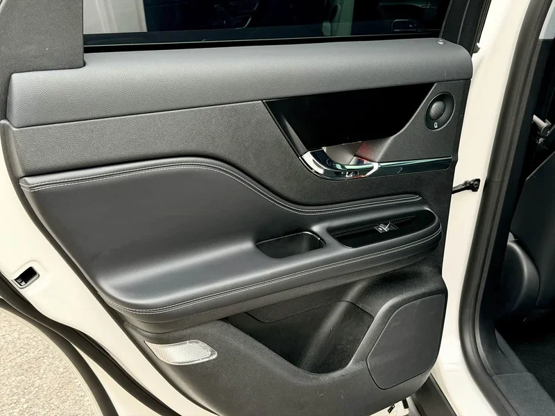 Jeep Renegade — фото 22