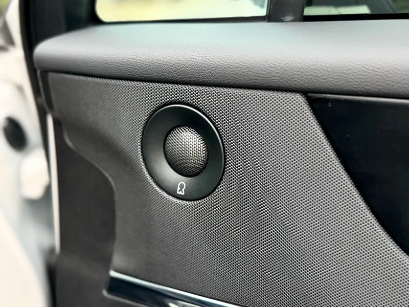 Jeep Renegade — фото 30