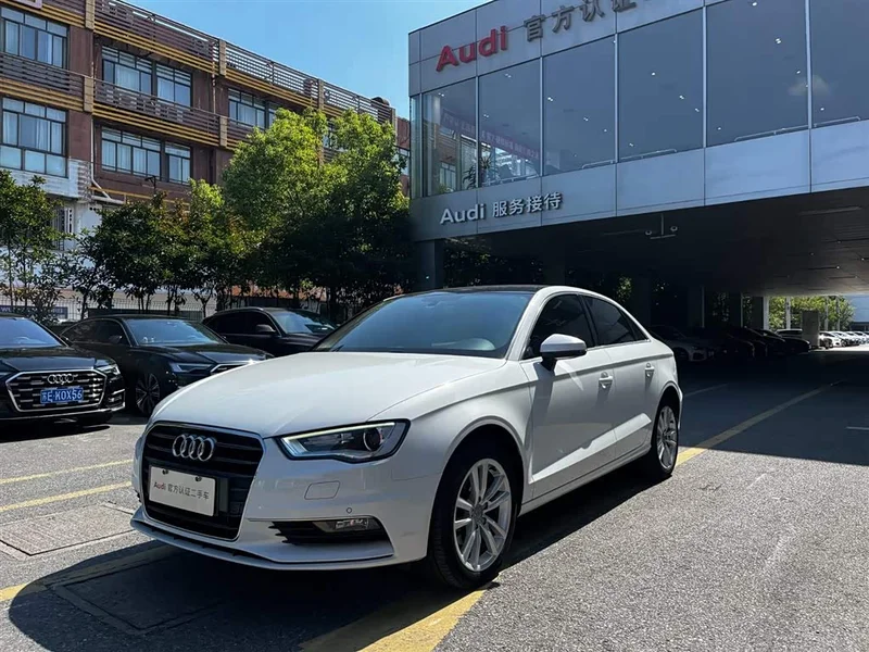 Audi A3 — фото 1