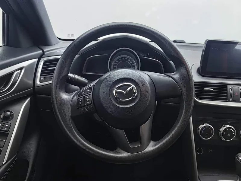 Mazda CX-4 — фото 11