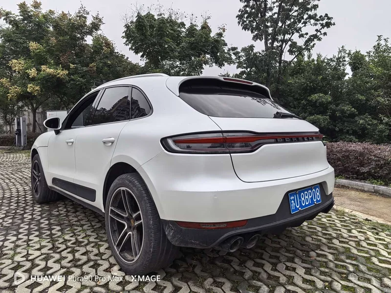 Porsche Macan — фото 20