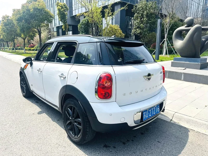 MINI COUNTRYMAN — фото 13