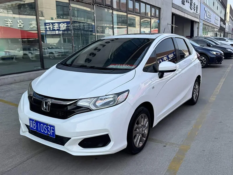 Honda Fit — фото 3