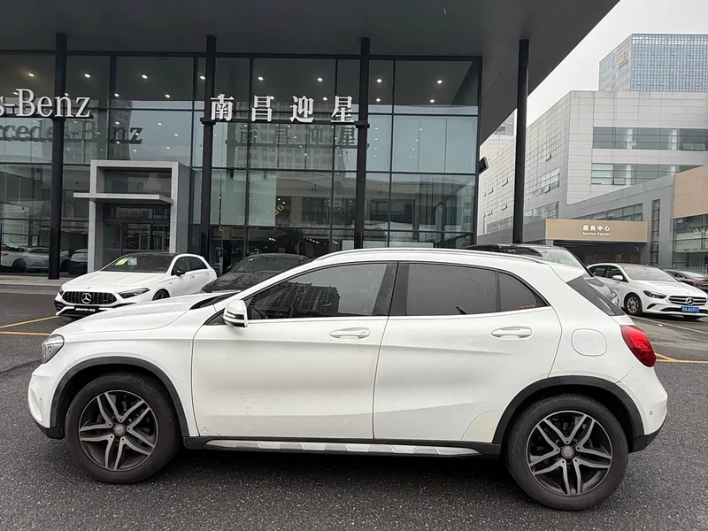 Mercedes-Benz GLA — фото 6