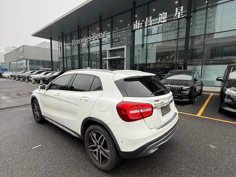 Mercedes-Benz GLA — фото 7