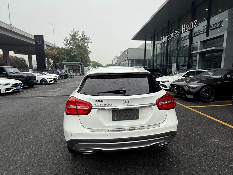 Mercedes-Benz GLA — фото 8