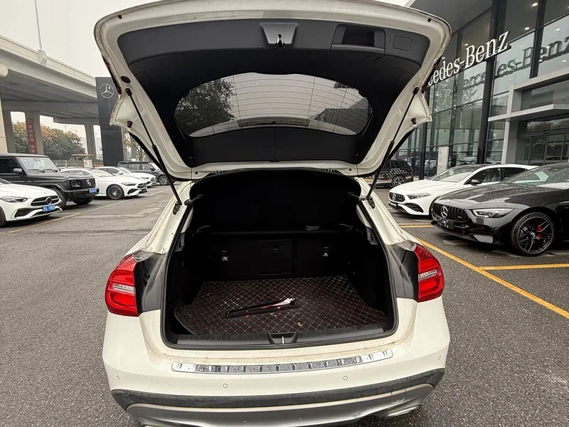 Mercedes-Benz GLA — фото 9