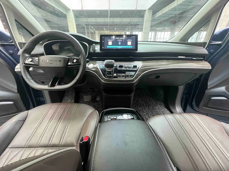 Roewe iMAX8 New Energy — фото 16