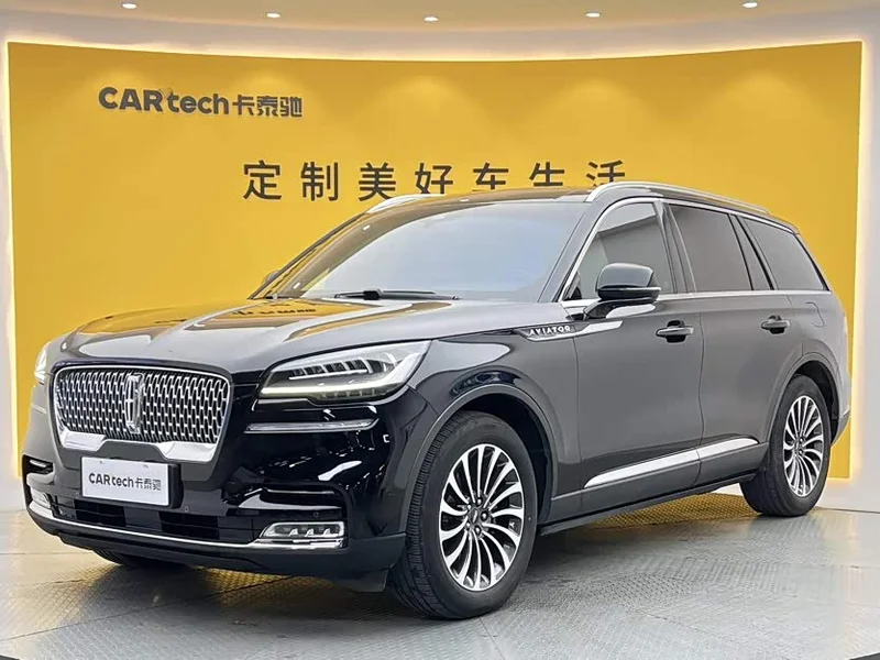 Lincoln Aviator — фото 13