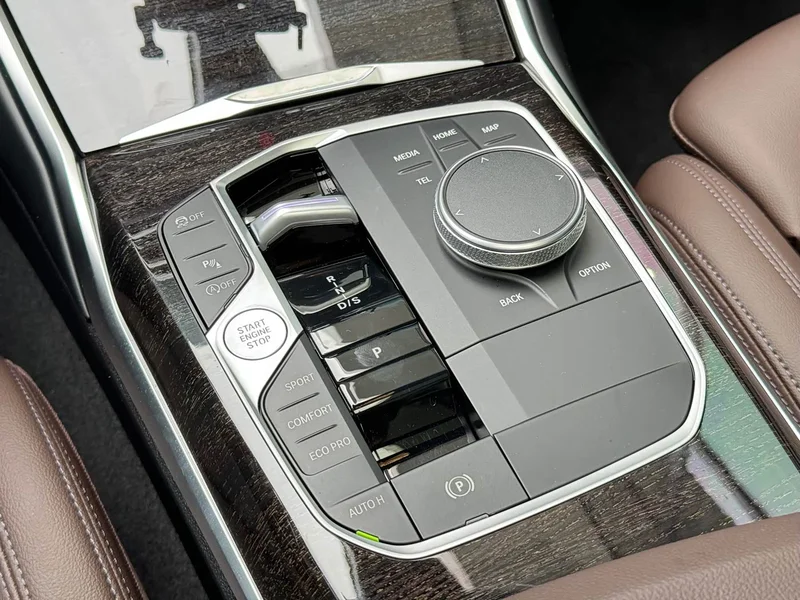 BMW 3-Series — фото 14