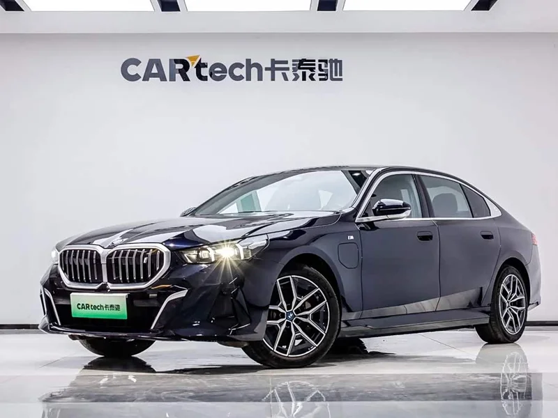 BMW i5 — фото 1
