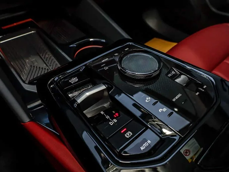 BMW i5 — фото 15
