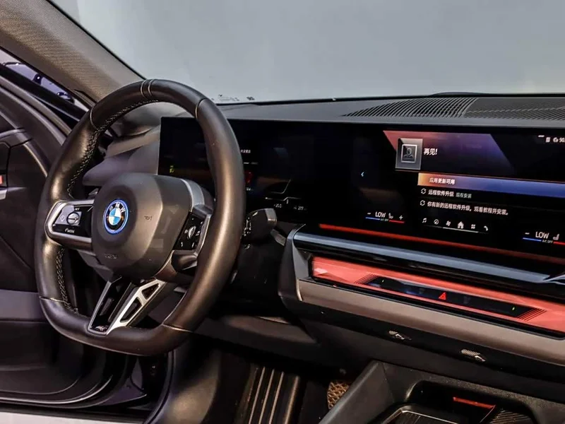 BMW i5 — фото 26