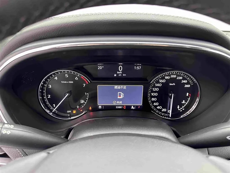 Cadillac CT5 — фото 11