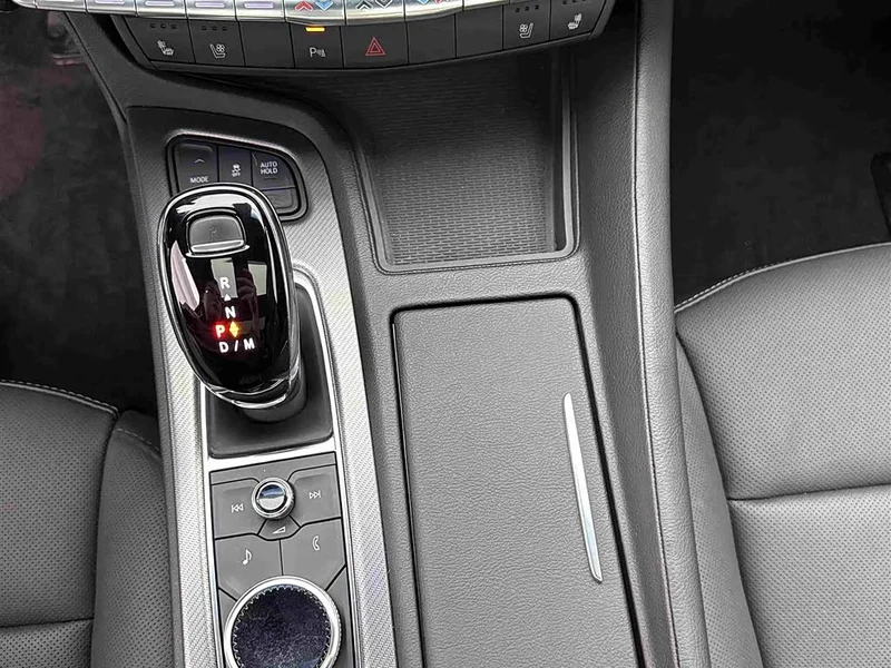 Cadillac CT5 — фото 12