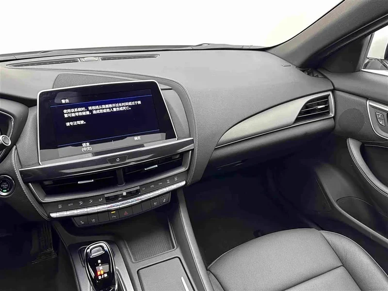 Cadillac CT5 — фото 15