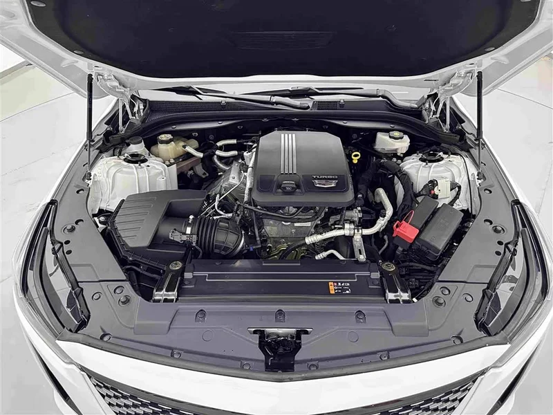 Cadillac CT5 — фото 25