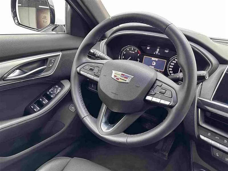 Cadillac CT5 — фото 10