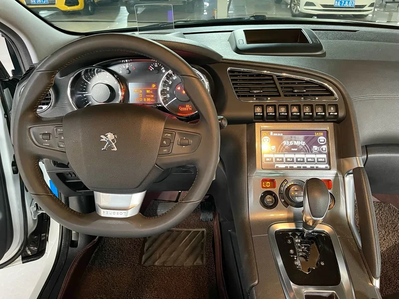 Peugeot 3008 — фото 13