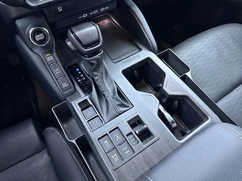 Toyota Prado — фото 16