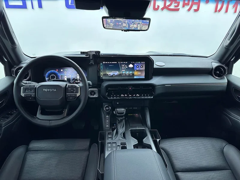 Toyota Prado — фото 18