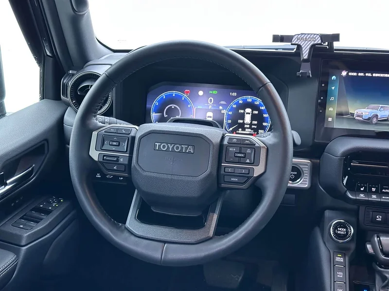 Toyota Prado — фото 19