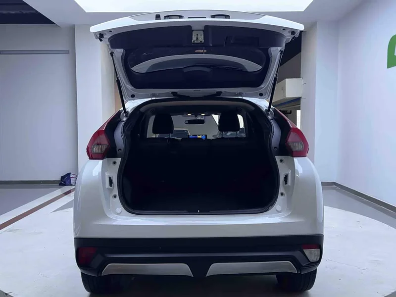 Mitsubishi Eclipse Cross — фото 22