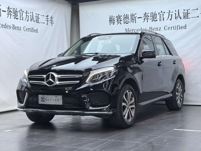 Mercedes-Benz GLE — фото 1