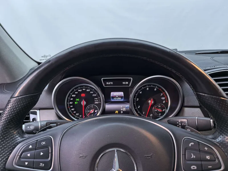 Mercedes-Benz GLE — фото 11