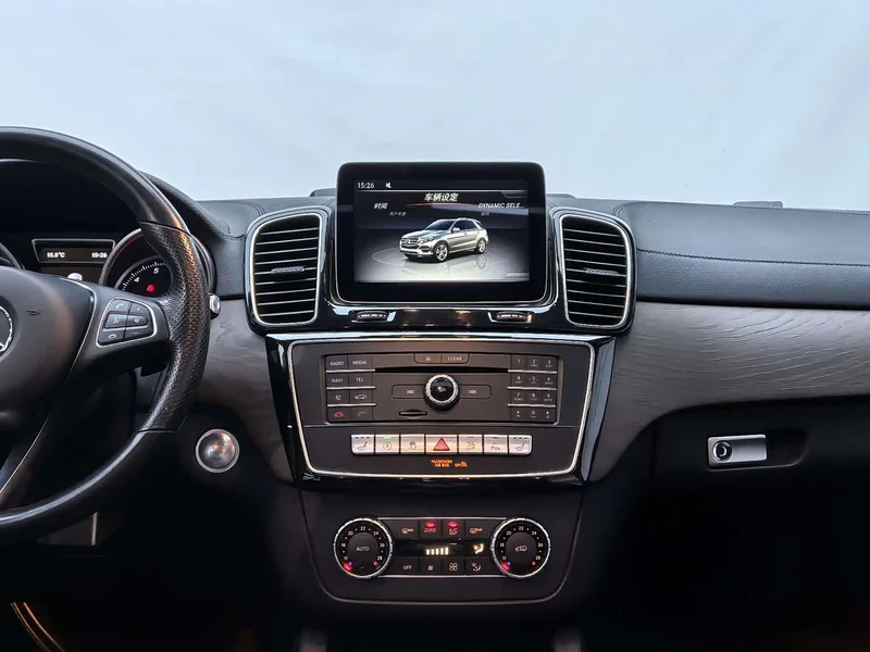 Mercedes-Benz GLE — фото 15